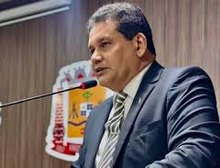 Câmara desafia prefeita, reelege Wanderley e aprofunda guerra política em Várzea Grande