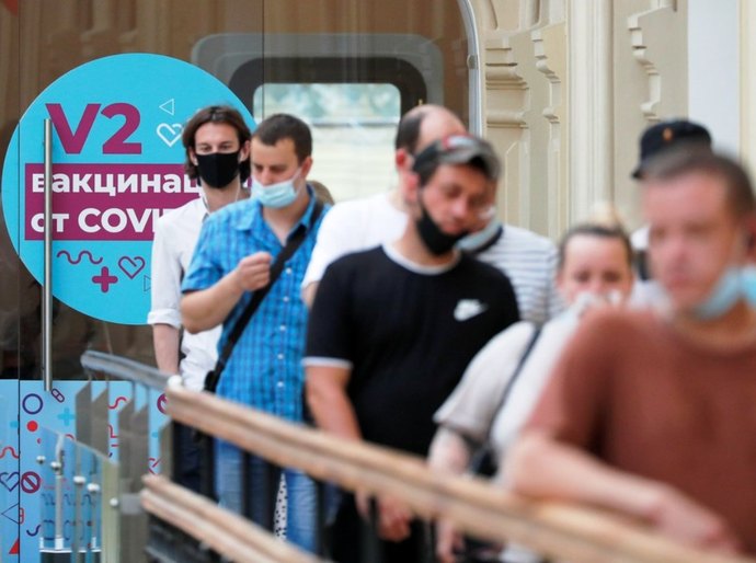 Moscou tem recorde de mortes por Covid; Tailândia e Malásia adotam novas restrições