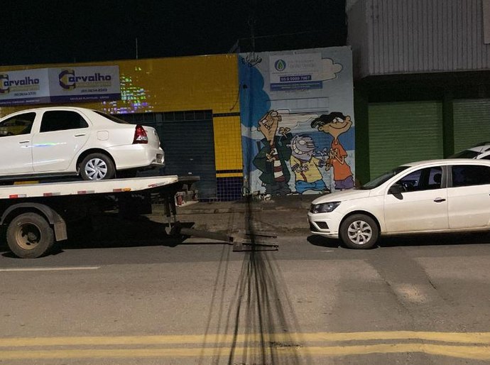 Ação integrada remove veículos irregulares durante fiscalização preventiva em Cuiabá