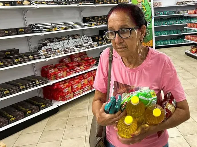 Como a abertura de lojas privadas de alimentos em Cuba revelou uma desigualdade 'invisível'