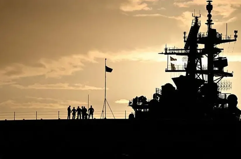 Trump ordena bloqueio 'total' de todos os petroleiros sancionados que entrem e saiam da Venezuela