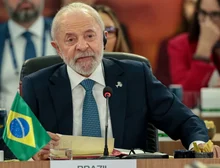Lula pede a ministros postura “firme” e “sóbria” em debate com EUA