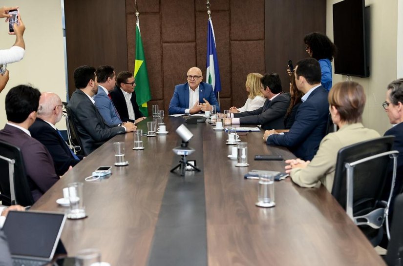 Governo de MT, MP e AMM firmam parceria para utilização de máquinas apreendidas em desmatamentos ilegais