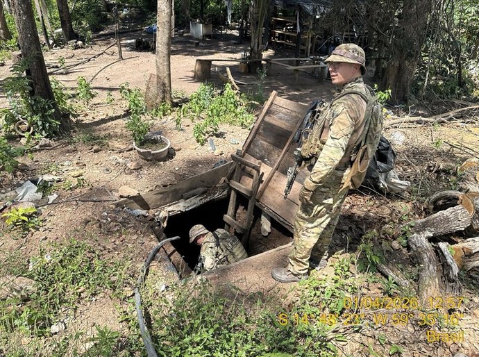 Veja Fotos: PRF prende integrantes de facção criminosa na Terra Indígena Sararé, em MT