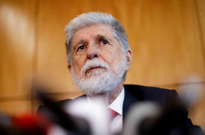 “Não posso aceitar desculpas para brasileiros ainda estarem em Gaza”, diz Amorim