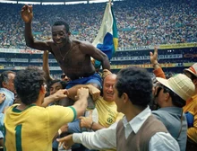 Pelé e Maradona serão homenageados na abertura da Copa do Mundo
