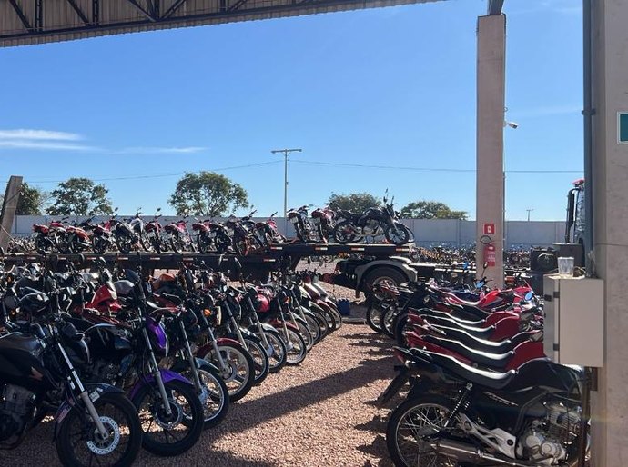 Polícia Militar frustra 'rolezinho' e apreende 91 motocicletas em Rondonópolis,MT