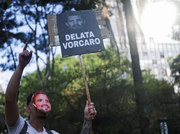 Os riscos por trás de uma delação de Daniel Vorcaro, segundo especialistas