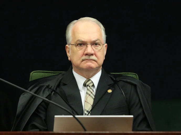 Com perfil técnico, Fachin comandará STF em meio a tensões políticas