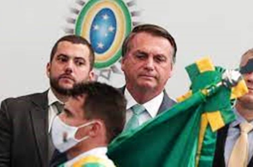 Exército nas ruas e caminhoneiros travando o país: mensagens falsas inflamam bolsonaristas no Telegram