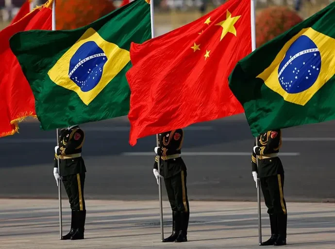 'Efeito China': aproximação com o gigante asiático pode enfraquecer a indústria no Brasil?
