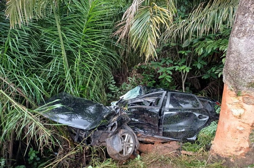 Capotamento na Serra de São Vicente deixa dois mortos e um ferido grave na BR-364