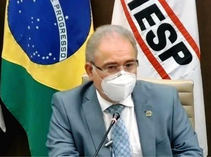 Brasil vai assinar acordo por mais de 100 milhões de doses da Pfizer