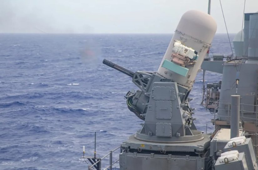 Marinha dos EUA destrói míssil Houthi segundos antes de navio americano ser atingido