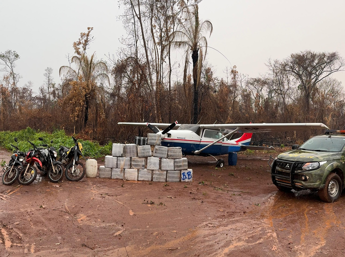 Gefron apreende 600 quilos de cocaína em aeronave e causa prejuízo de R$ 18 milhões ao crime organizado