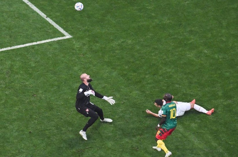 Em jogo recheado de gols, Sérvia e Camarões empatam na segunda rodada da Copa do Mundo