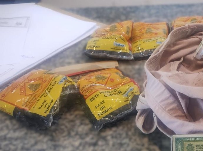 Dez visitantes são flagradas tentando levar entorpecentes e fumo a presos em unidades prisionais de MT