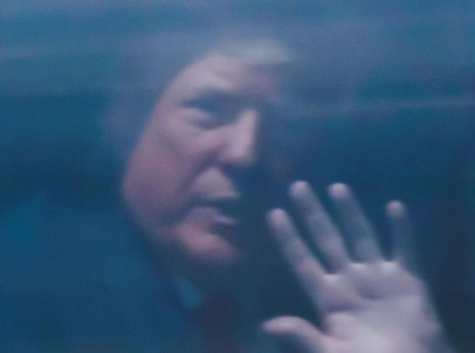 O que se sabe e o que falta saber sobre 1ª audiência de Trump após virar réu em caso de ex-atriz pornô