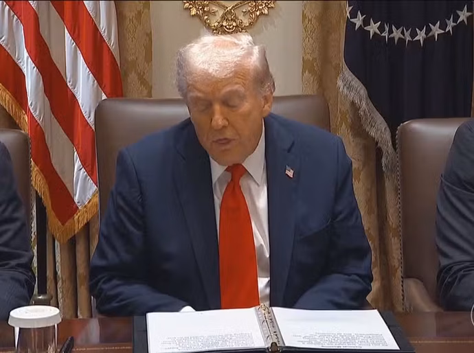 Pressionados, Israel e Hamas aceitam plano apresentado por Trump para o fim da guerra em Gaza