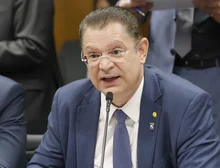 Bolsonaro deu aval para PL apoiar dosimetria sem anistia, diz Sóstenes