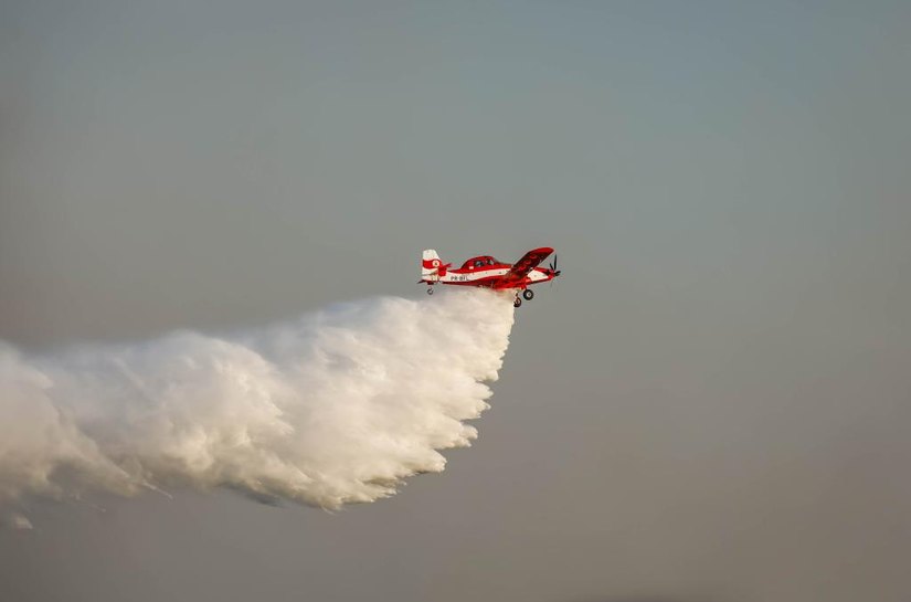 Governo de MT já lançou 3,7 milhões de litros de água com aviões para combater incêndios