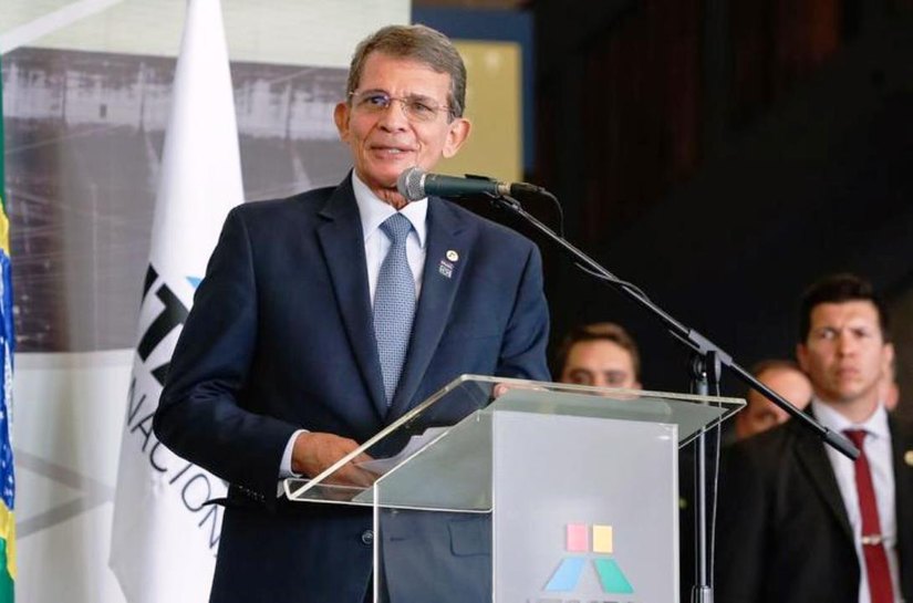 'Não pode se preocupar só com o lucro”, diz general indicado à Petrobras