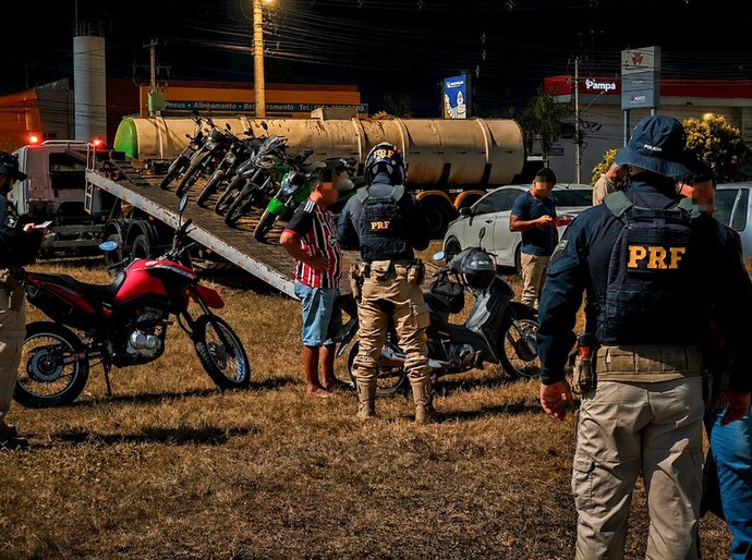 PRF realiza Operação de Segurança Viária e combate ao crime na BR-163 em Nova Mutum,MT