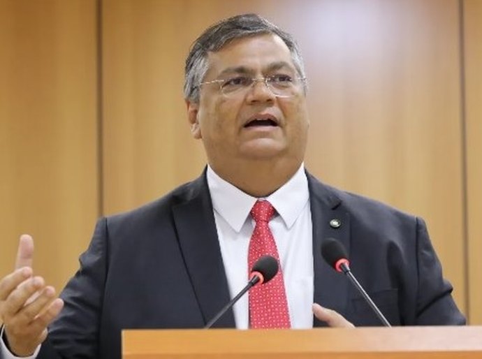 Flávio Dino marca reunião com Mourão, mas enfrenta resistência de senadores bolsonaristas
