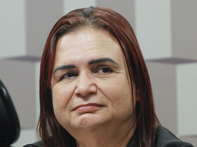 ESCÂNDALO NA EDUCAÇÃO: Rosa Neide (PT) e empresários são alvos de processo por desvio de recursos públicos