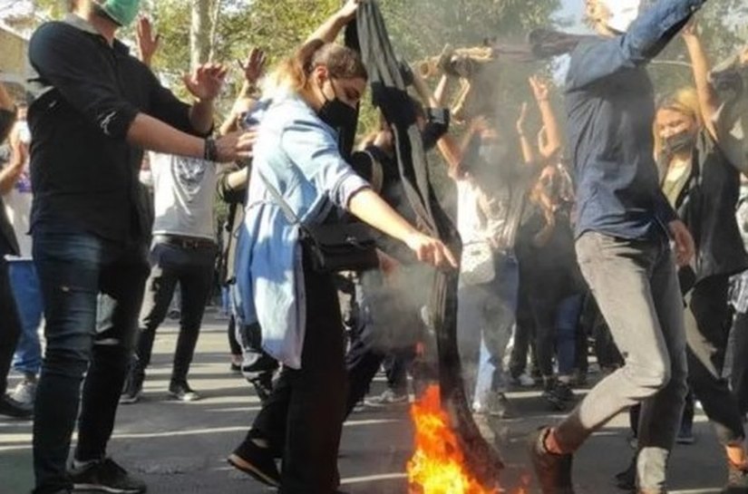 Após 100 dias de protestos e mais de 500 mortes, manifestantes no Irã prometem: ‘Não vamos parar’