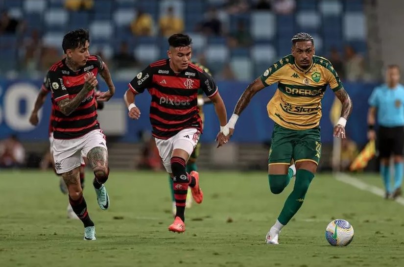 Flamengo vence Cuiabá na Arena Pantanal e deixa o adversário mais afundado e dificil de escapar do Z-4