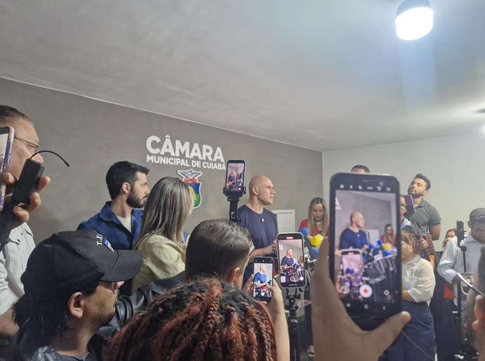 ILDE NO COMANDO: ABILIO NEGA SER REFÉM E GOVERNABILIDADE ENTRA EM TESTE NA CÂMARA