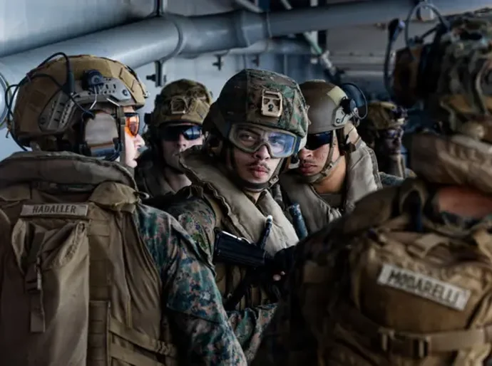 Dezenas de aviões e participação da CIA com fake news proposital: como foi o resgate do piloto de caça americano abatido no Irã