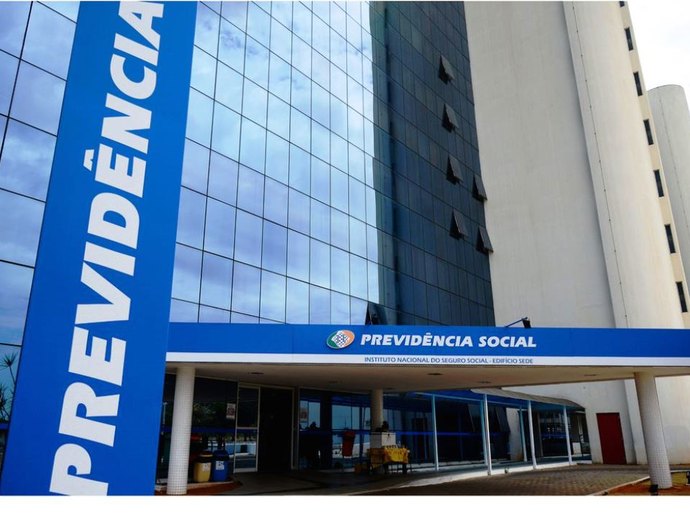 INSS adia para setembro retomada do atendimento presencial em agências