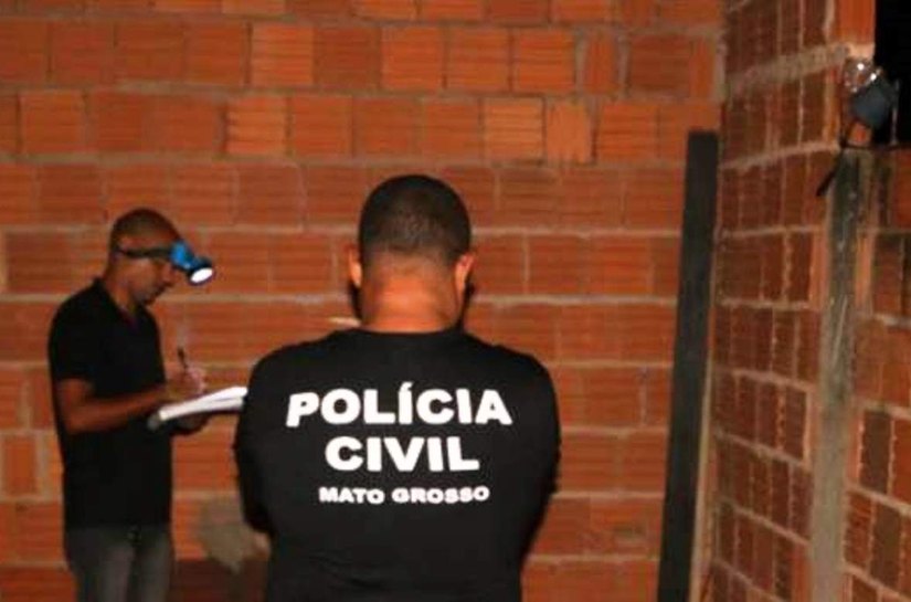 Filho de 29 mata a mãe de 54 a facadas e é preso em flagrante pela Polícia