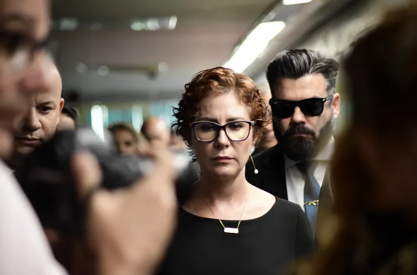 Por unanimidade, STF condena Zambelli a 10 anos de prisão no caso hacker