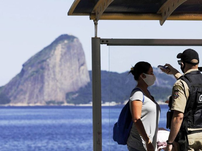 Festas de Réveillon são canceladas devido à pandemia de covid-19