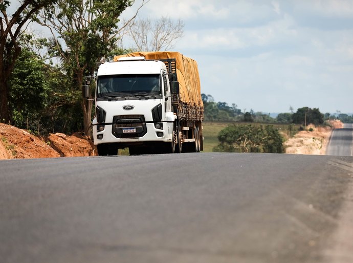 Governo conclui 81 km de asfalto novo na MT-170 após estadualização