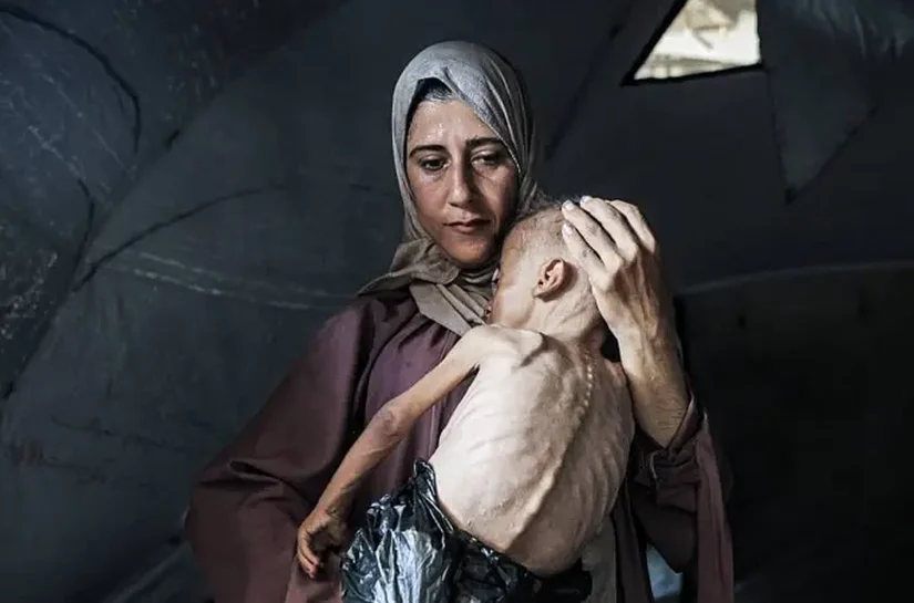 Mais de 100 agências humanitárias relatam 'fome generalizada' em Gaza; Israel culpa Hamas