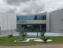 Professor de escola pública é denunciado por recrutar alunos para o Comando Vermelho em MT
