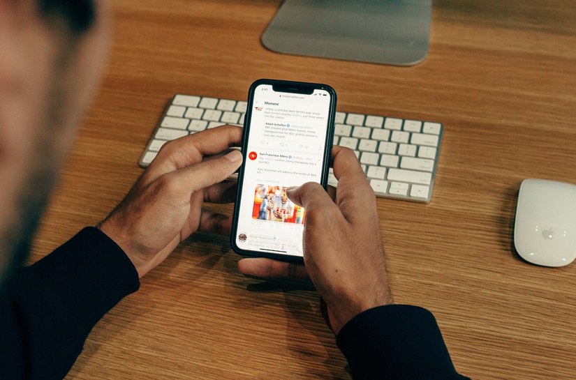 Influenciador pode fazer campanha eleitoral? Lei impõe limites, e fiscalização é desafio para o TSE
