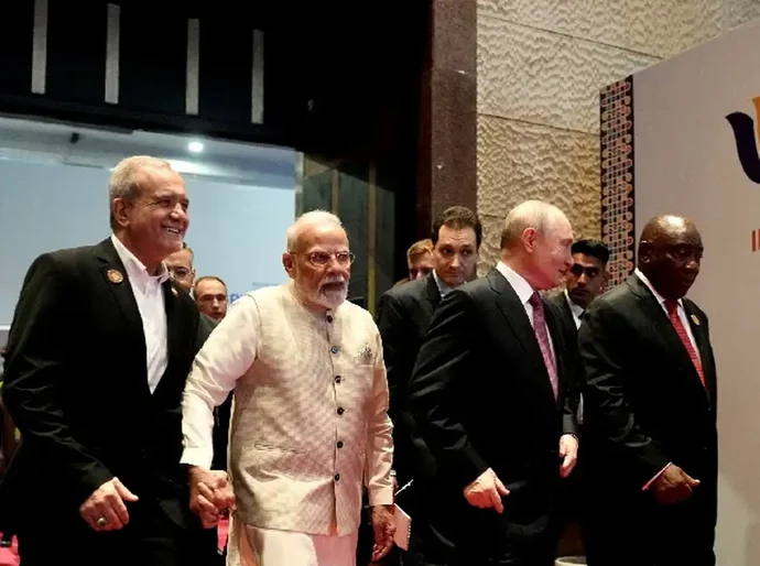 Com Irã e Emirados Árabes no bloco, Brics pede calma no Oriente Médio