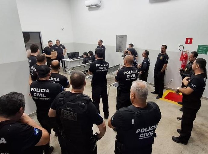 Polícia Civil cumpre mandados contra grupo suspeito de tráfico de drogas em Rosário Oeste,MT