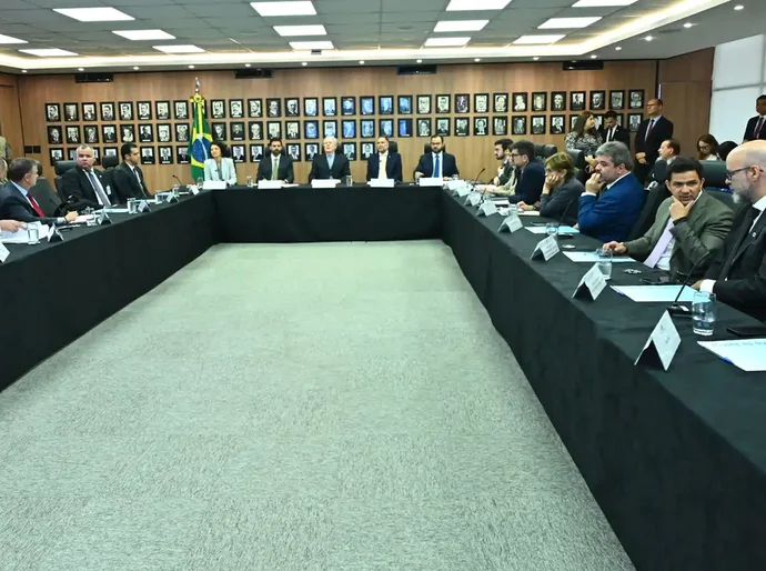 Governo cria comitê de enfrentamento da crise do metanol