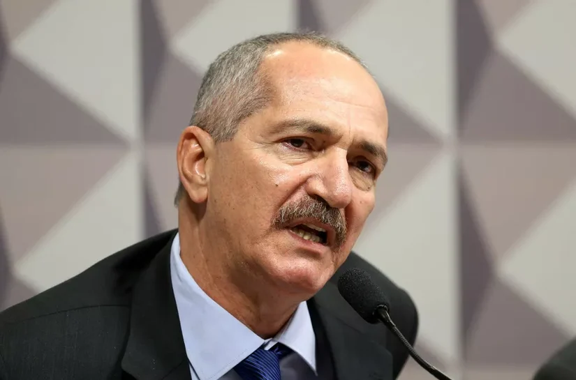 Moraes repreende Aldo Rebelo, testemunha na ação do golpe: 'Se não se comportar, será preso por desacato'