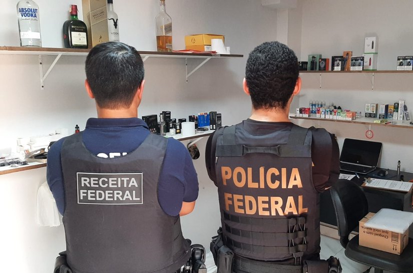 Veja Fotos e Vídeo: PF faz Operação contra comércio de cigarros eletrônicos em Cáceres, MT