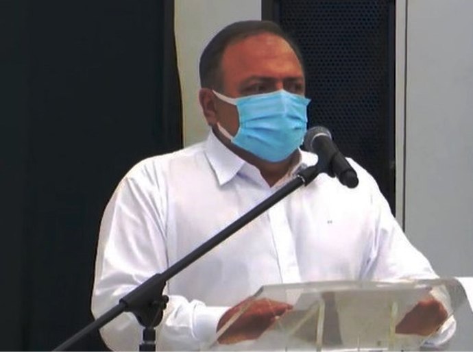 Pazuello diz que estuda priorizar a vacinação com 1 dose da Oxford para 'reduzir a contaminação'