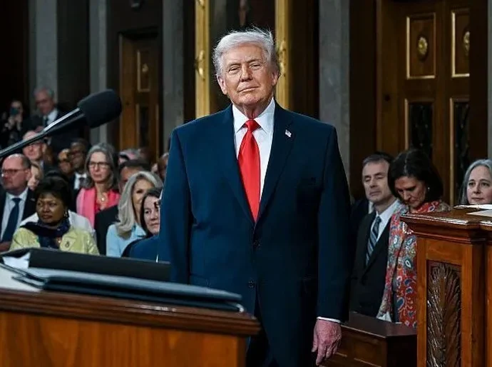 Trump diz que não haverá acordo com Irã exceto com 'rendição incondicional'