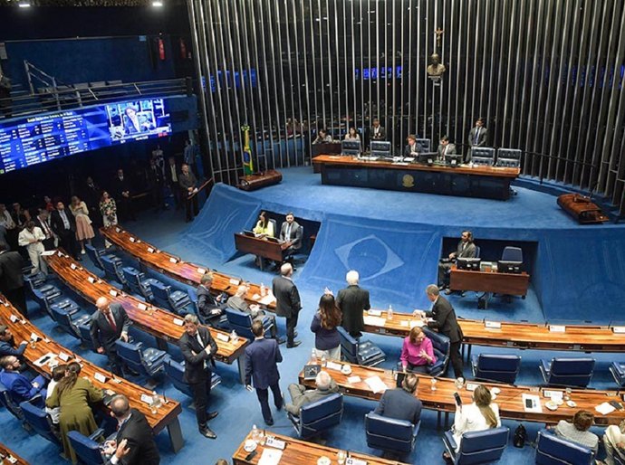 Fim da reeleição: divergências sobre mandatos e unificação de datas podem atrasar votação no Senado