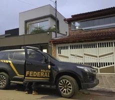 PF prende secretária sancionada por elo com PCC; empresário está foragido